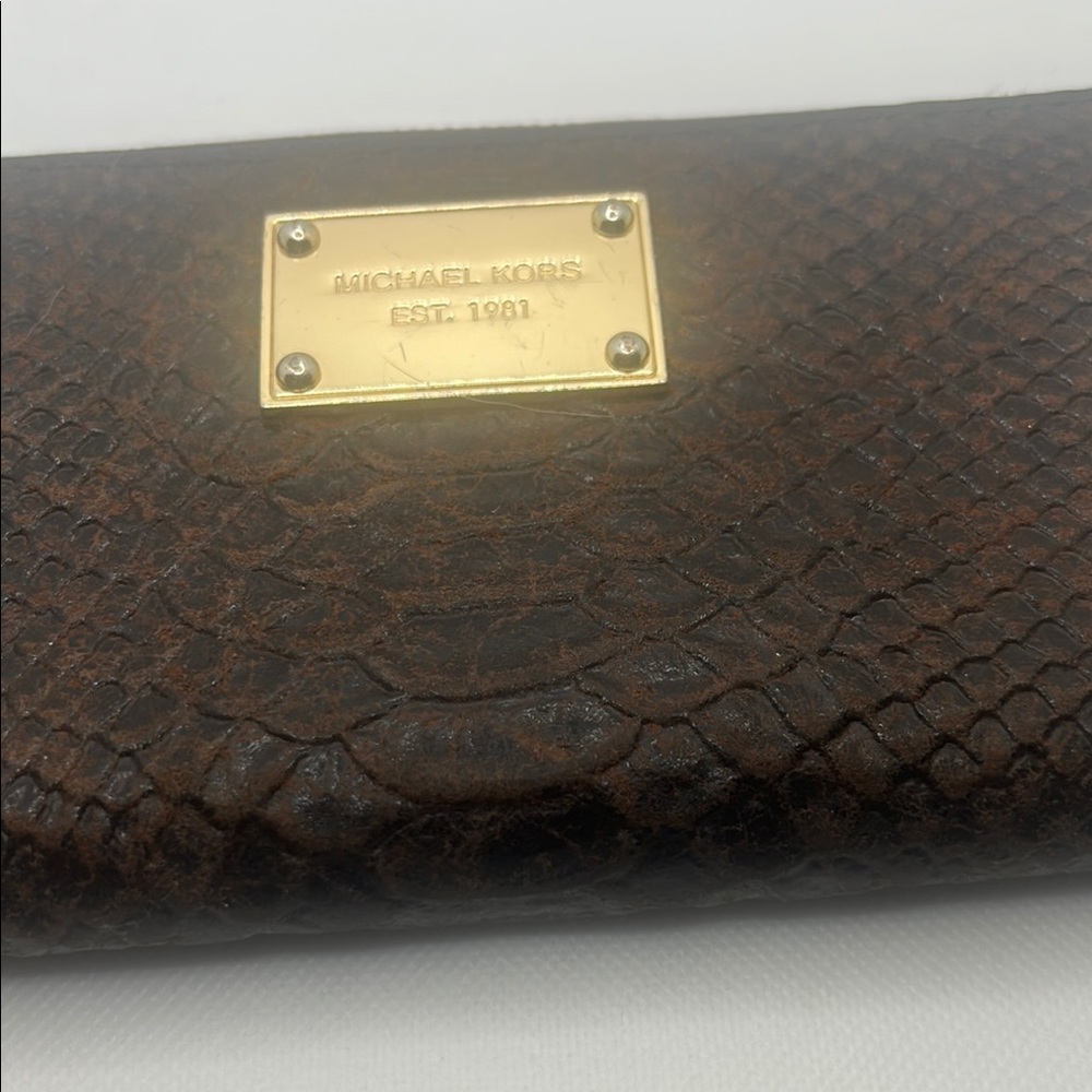 Michael Kors Brown Snakeskin embellished Wallet like new beautiful condition